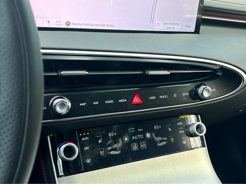 New 2026 Genesis GV70 2.5T Advanced AWD/4WD image 15