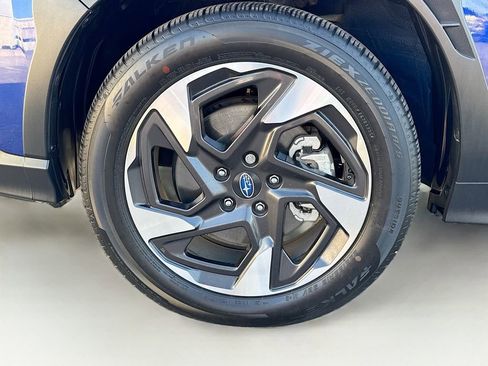 Certified 2025 Subaru Crosstrek 2.5i Limited w/ Crosstrek Mirror Package image 44