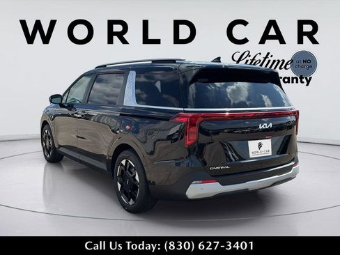 New 2026 Kia Carnival EX FWD image 13