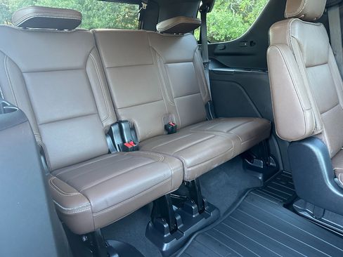 Used 2021 Chevrolet Tahoe High Country w/ Premium Package 2 image 33