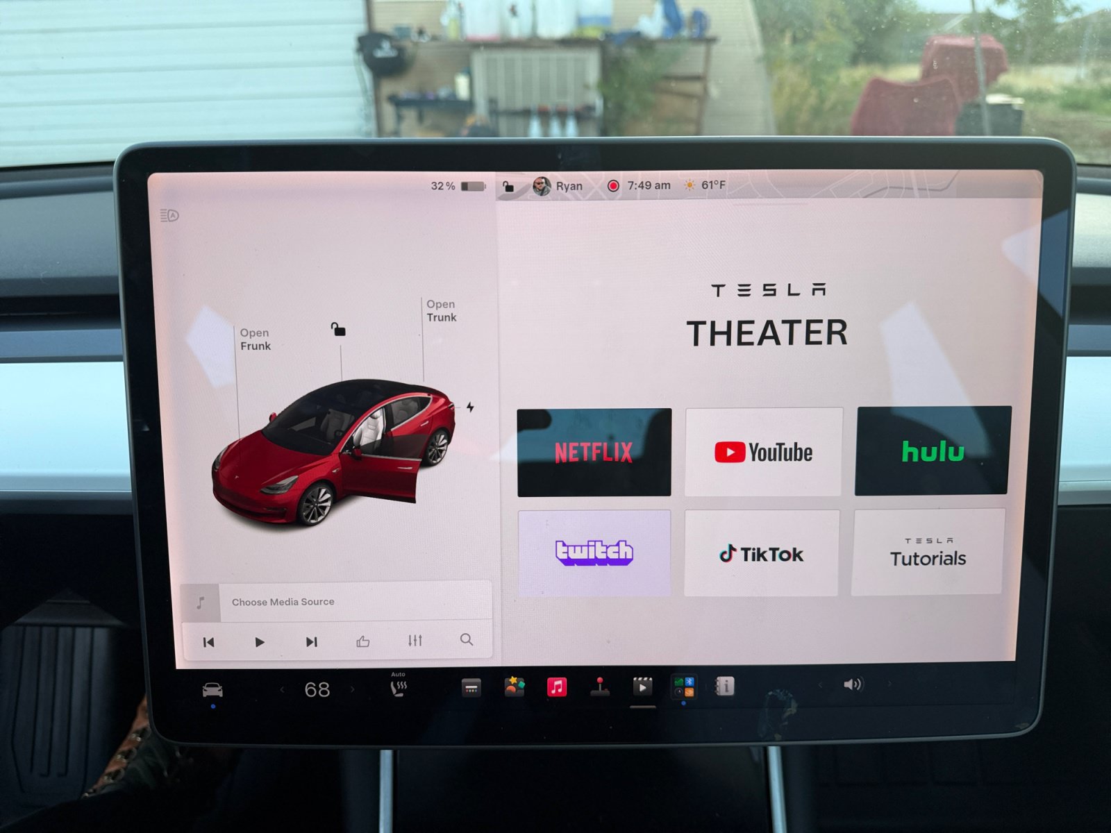 Used 2020 Tesla Model 3 Standard Range RWD image 22