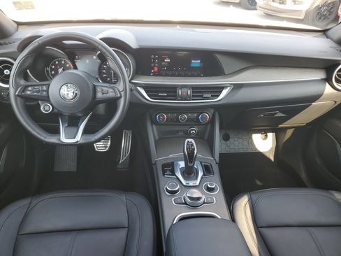 Used 2022 Alfa Romeo Stelvio Ti w/ Active Assist Plus Package image 17