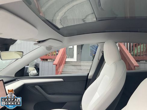 Used 2023 Tesla Model Y Long Range AWD/4WD image 21