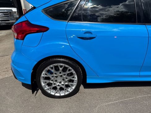 Used 2017 Ford Focus RS AWD/4WD image 30