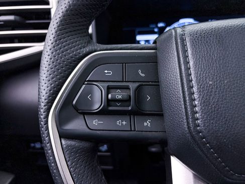 Used 2025 Toyota Tundra Limited image 33