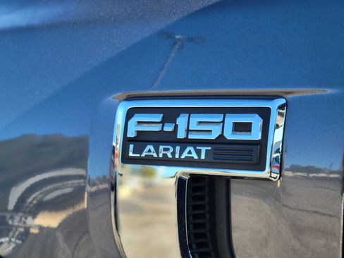 Certified 2022 Ford F150 Lariat w/ FX4 Off-Road Package image 9