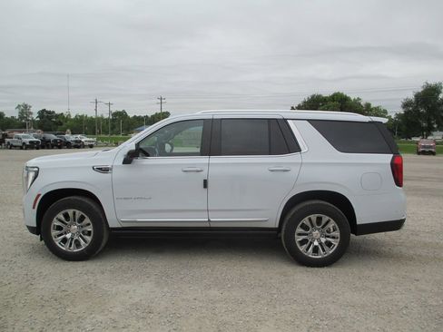 New 2026 GMC Yukon Denali w/ Sun & Power Step Package AWD/4WD image 7