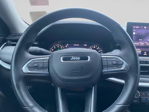 Used 2022 Jeep Compass Latitude w/ Convenience Group AWD/4WD image 16