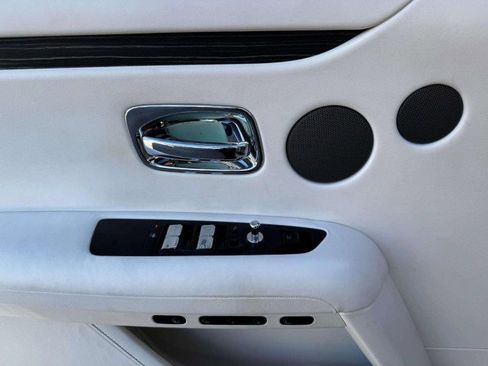 Used 2021 Rolls-Royce Ghost image 23