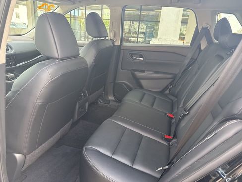 Used 2023 Nissan Rogue SL image 15