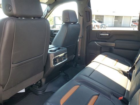 Certified 2022 GMC Sierra 2500 AT4 w/ AT4 Preferred Package image 14
