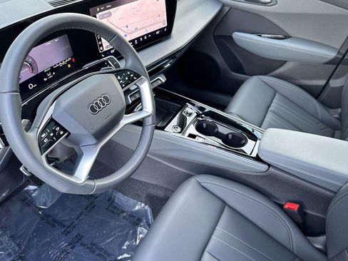 New 2026 Audi Q3 quattro 2.0T image 9