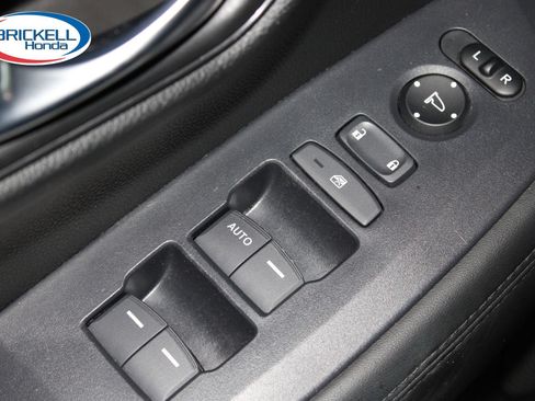 Certified 2024 Honda HR-V LX image 18