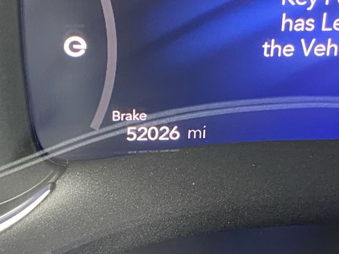 Used 2024 Chrysler Pacifica Select image 29