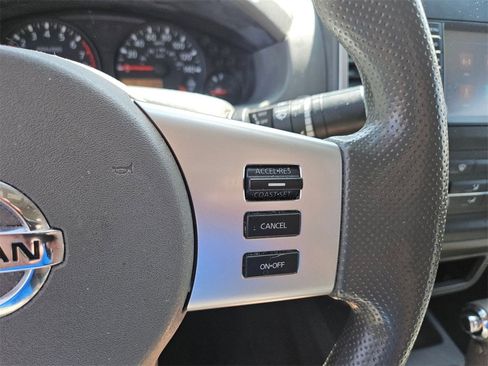 Used 2019 Nissan Frontier SV image 22