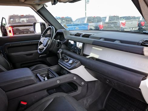 Used 2020 Land Rover Defender 110 S image 29