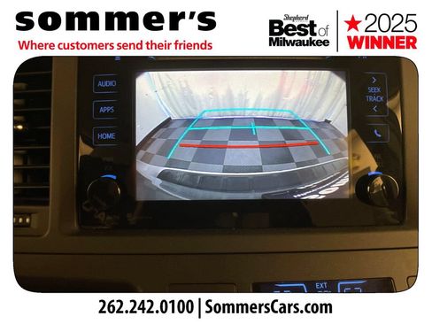 Used 2015 Toyota Sienna LE FWD image 17
