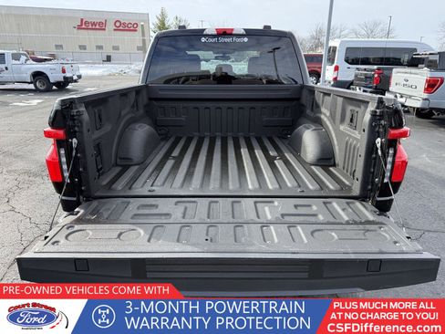 Used 2023 Ford F150 Lightning XLT image 10