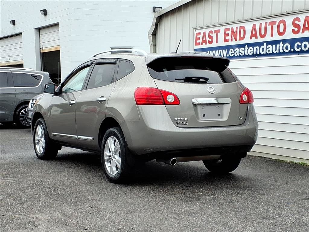 Used 2012 Nissan Rogue SV w/ Premium Pkg FWD image 3