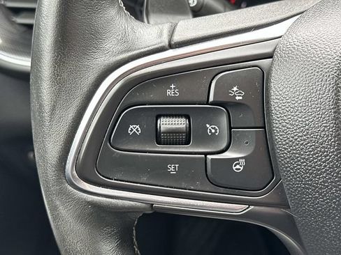 Used 2023 Buick Envision Preferred FWD image 21