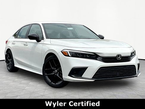 Used 2023 Honda Civic Sport image 3