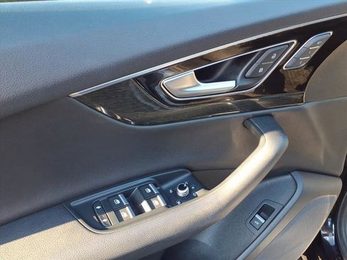 Used 2019 Audi Q7 3.0T Premium w/ Convenience Package image 11