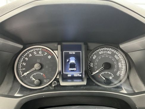 Used 2023 Toyota Tacoma TRD Sport image 9