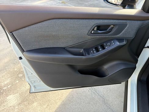 Certified 2023 Nissan Rogue S FWD image 14