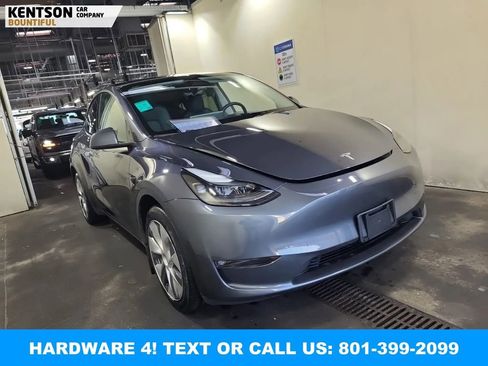 Used 2023 Tesla Model Y Long Range AWD/4WD image 4