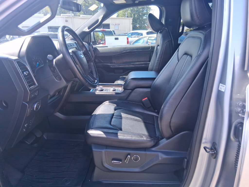 Used 2021 Ford Expedition Limited AWD/4WD image 10
