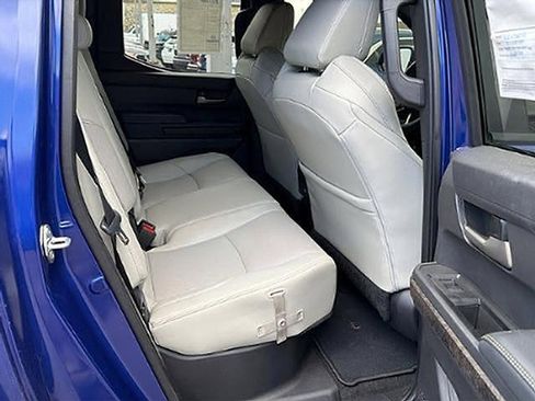 Used 2024 Toyota Tacoma Limited w/ Limited Package (LT) AWD/4WD image 8