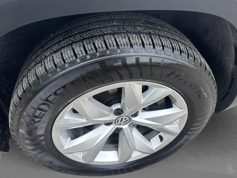 Used 2018 Volkswagen Atlas Launch Edition AWD/4WD image 24
