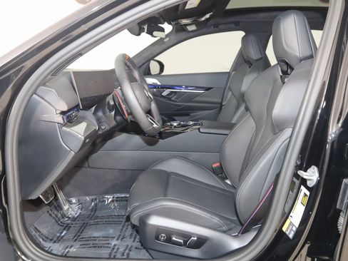 Used 2025 BMW M5 w/ Executive Package image 13