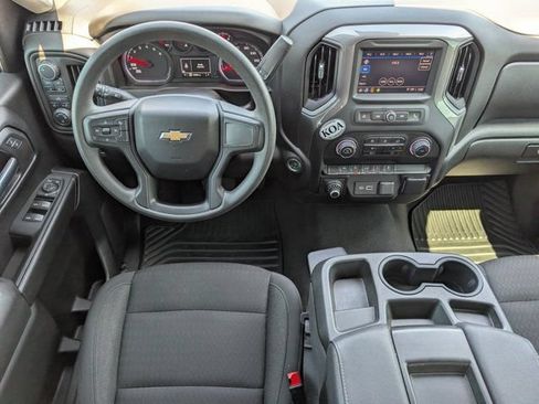 Used 2023 Chevrolet Silverado 1500 Custom AWD/4WD image 6