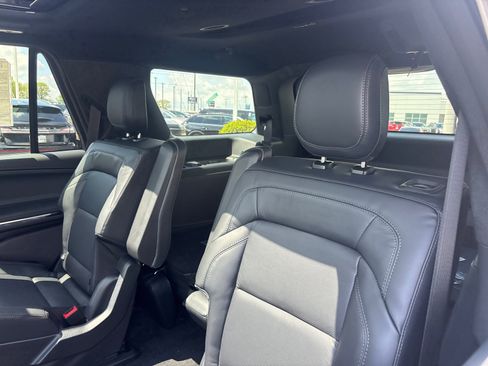 New 2026 Lincoln Navigator Reserve w/ Jet Appearance Package AWD/4WD image 26