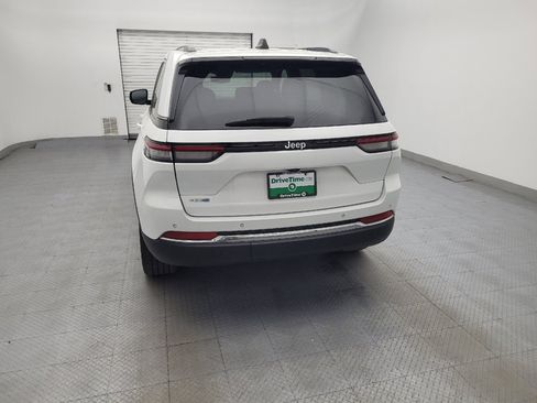 Used 2022 Jeep Grand Cherokee Limited 4xe image 6