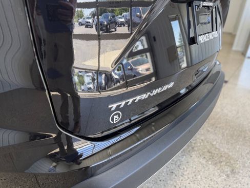 Used 2023 Ford Edge Titanium w/ Cargo Accessory Package AWD/4WD image 12