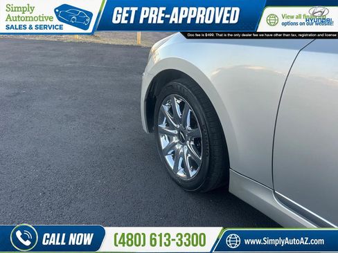Used 2011 Hyundai Equus Signature RWD image 24