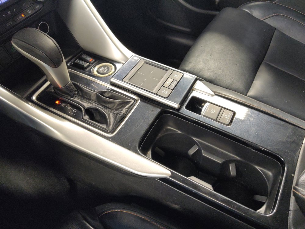 Used 2018 Mitsubishi Eclipse Cross SEL AWD/4WD image 26