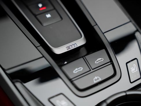 Used 2020 Porsche 911 Carrera image 53