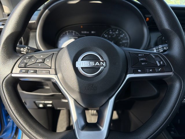Used 2024 Nissan Kicks SV w/ Interior Electronics Package FWD image 15