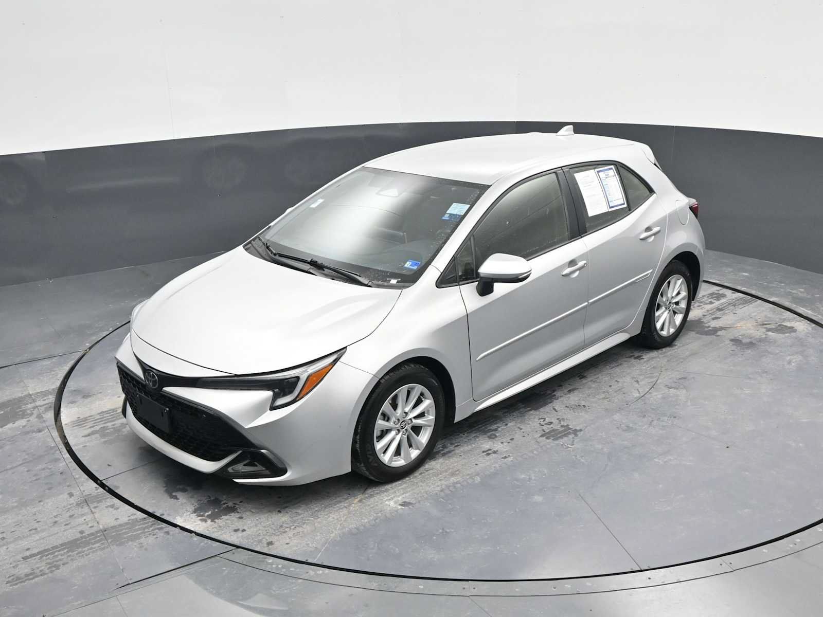 Used 2024 Toyota Corolla SE FWD image 29