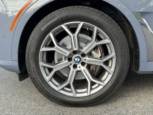 Used 2023 BMW X7 xDrive40i w/ Premium Package image 15