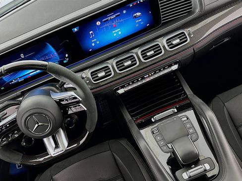 Used 2024 Mercedes-Benz GLE 53 AMG 4MATIC Coupe w/ Driver Assistance Package image 18