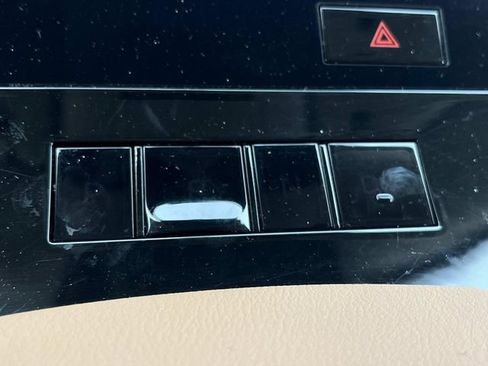 Used 2025 INFINITI QX80 Sensory image 41