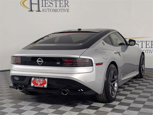 Used 2024 Nissan Z Sport w/ Floor Mat Package image 7