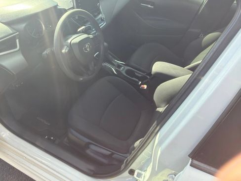 Used 2020 Toyota Corolla LE w/ Carpet Mat Package (TMS) FWD image 8