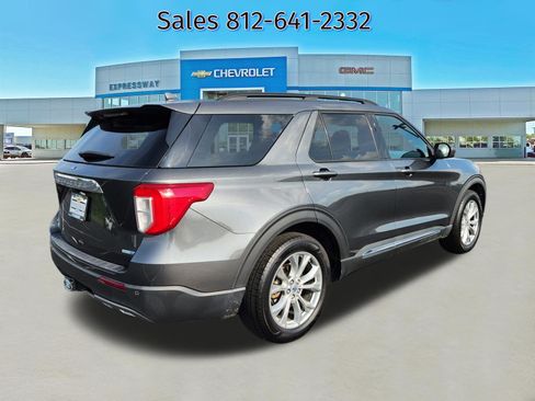 Used 2020 Ford Explorer XLT w/ Equipment Group 202A AWD/4WD image 7