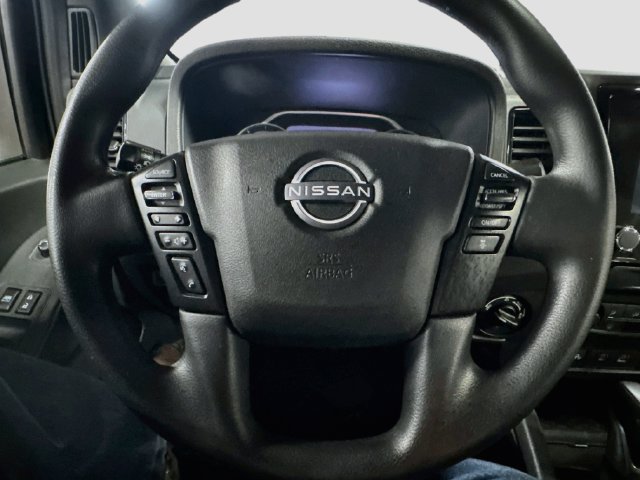 Used 2023 Nissan Frontier SV w/ Midnight Edition Package AWD/4WD image 11
