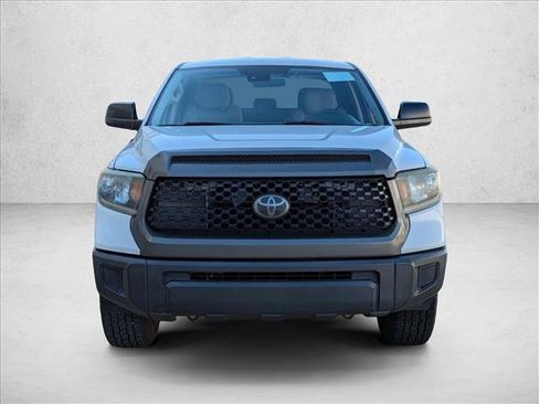 Used 2018 Toyota Tundra SR image 2